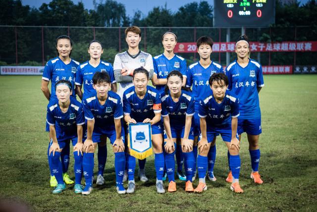 约基奇32+12+11掘金力克绿军 马刺无缘季后赛