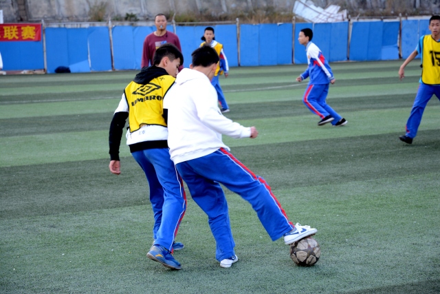 罗马诺：曼联支持奥纳纳&对他有信心